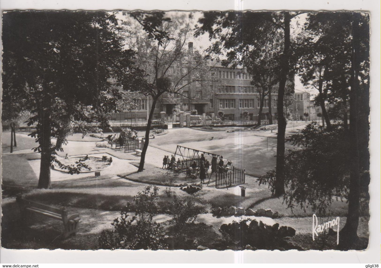 CPSM-93-Seine Saint Denis- BAGNOLET- Le Square Et Les Ecoles- - Bagnolet