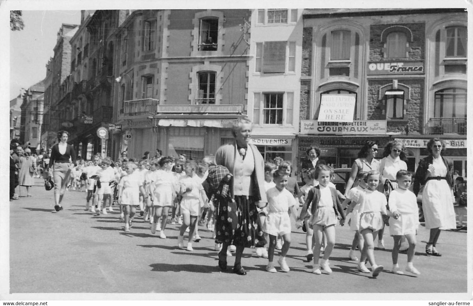 CPA 35 DNARD CARTE PHOTO SITUEE AU VERSO - Dinard