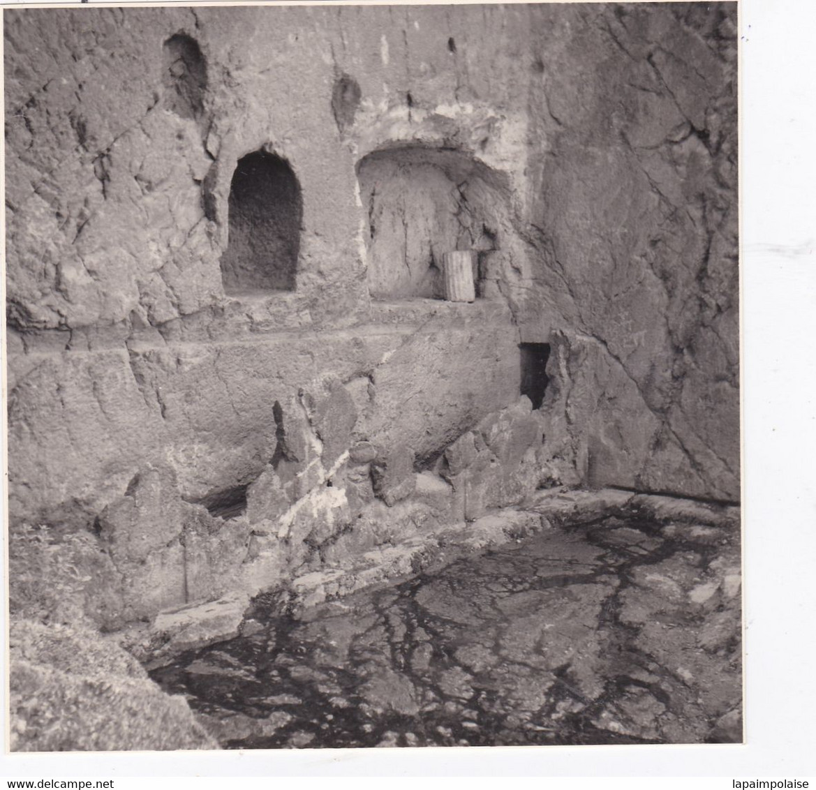 Photo De Particulier Grèce Delphes La Fontaine Castalie   Réf 6422 - Plaatsen