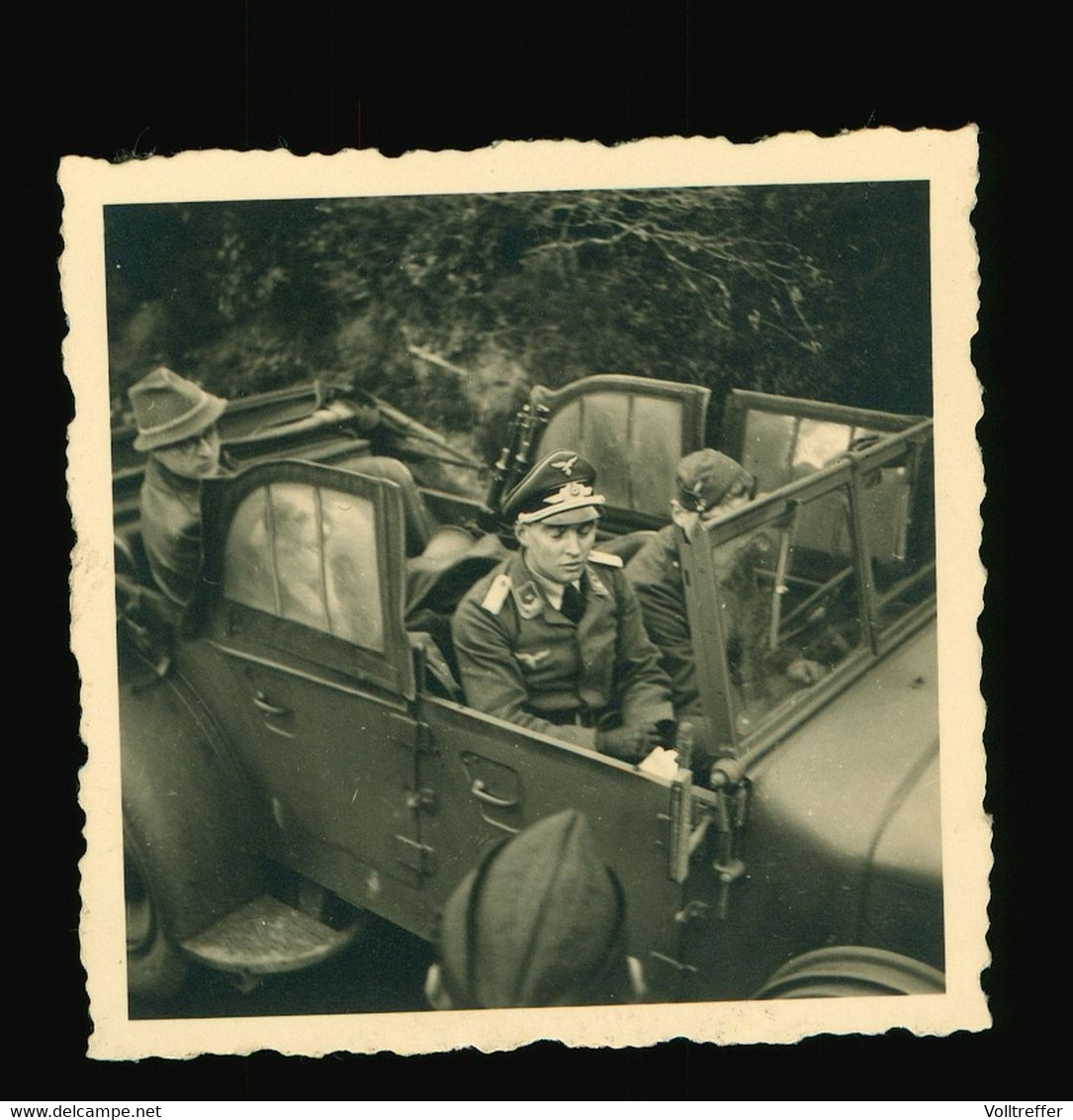 Foto 2. WK 1941 Flak Artillerie Leutnant Im Auto, Oldtimer, Technik, KfZ - Oorlog, Militair