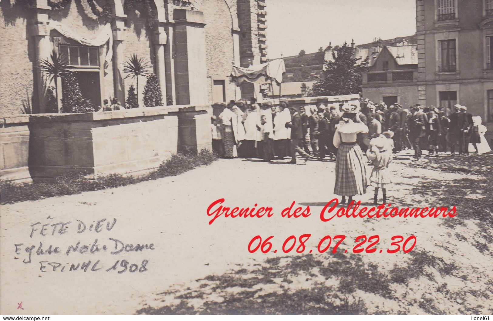 EPINAL : (88)  CARTE PHOTO Fête Dieu à Notre Dame 1908  CPA  INCONNUE - Epinal