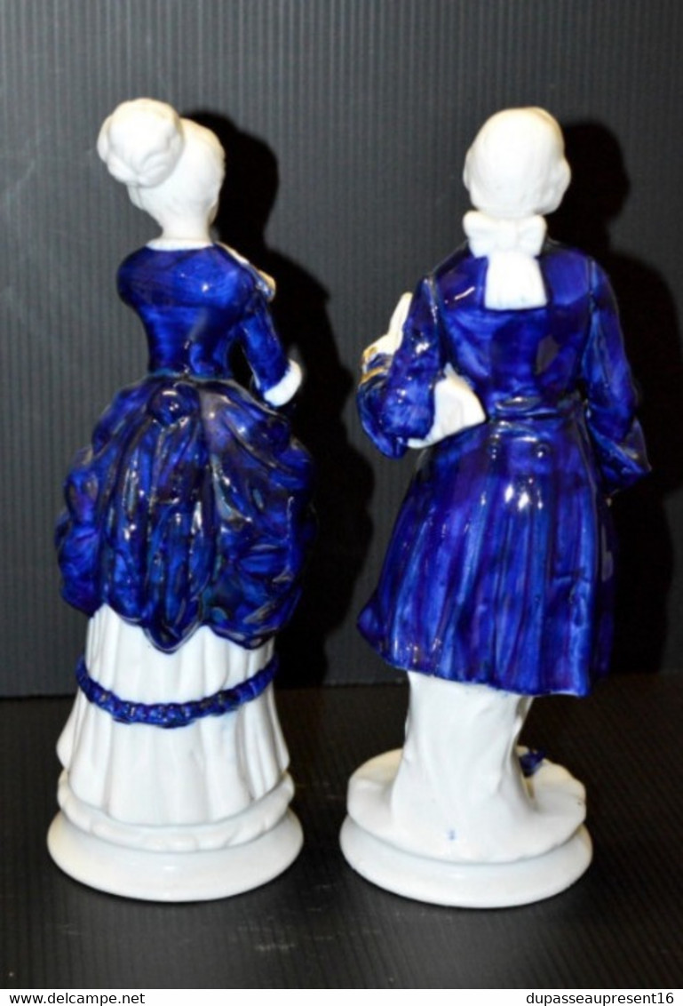 STATUETTE COUPLE MARQUIS MARQUISE PORCELAINE  Peinte à la main XXe déco vitrine collection