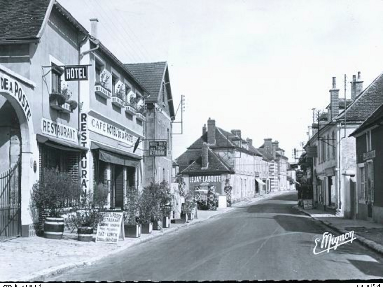 FLOGNY HOTEL DE LA POSTE - Flogny La Chapelle