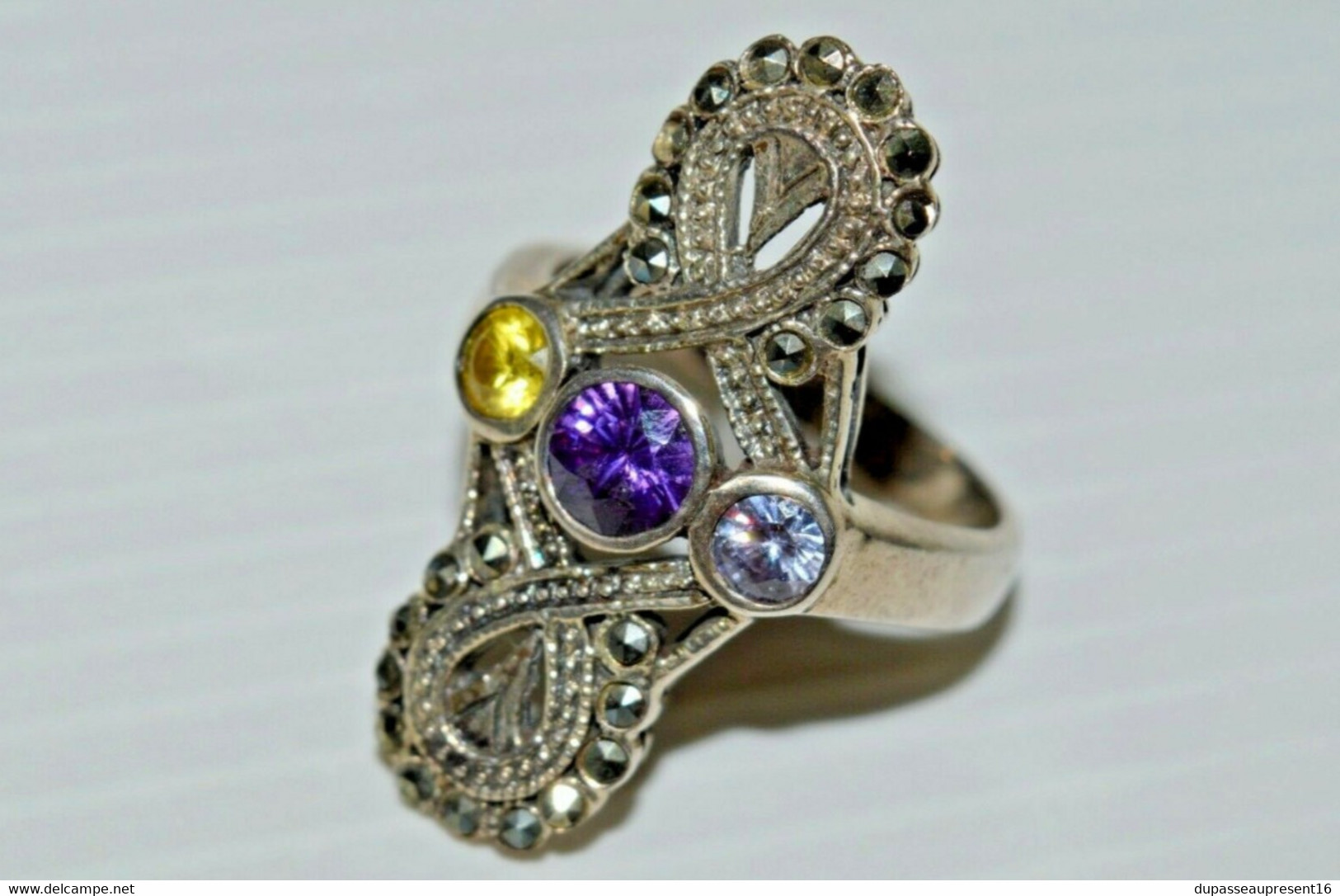 BELLE ANCIENNE BAGUE MARQUISE ARGENT 925e & MINERVE 3 PIERRES Et Marcassites XXe - Ring