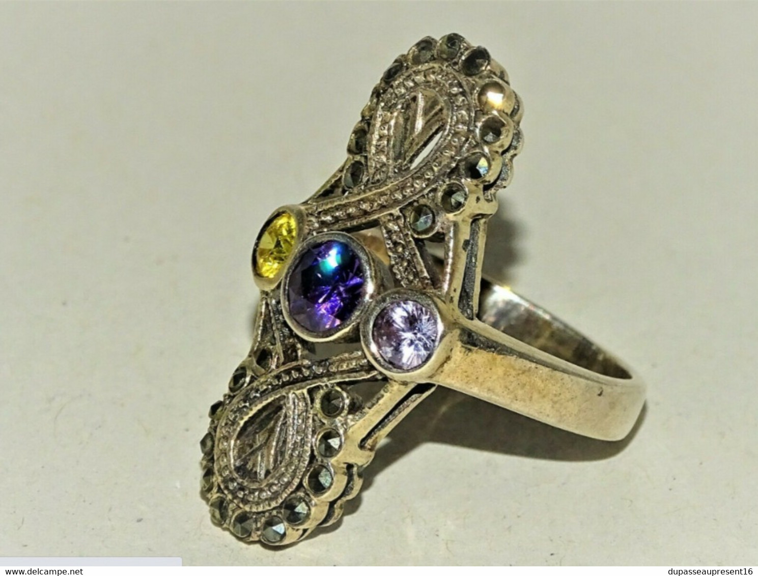 BELLE ANCIENNE BAGUE MARQUISE ARGENT 925e & MINERVE 3 PIERRES Et Marcassites XXe - Rings