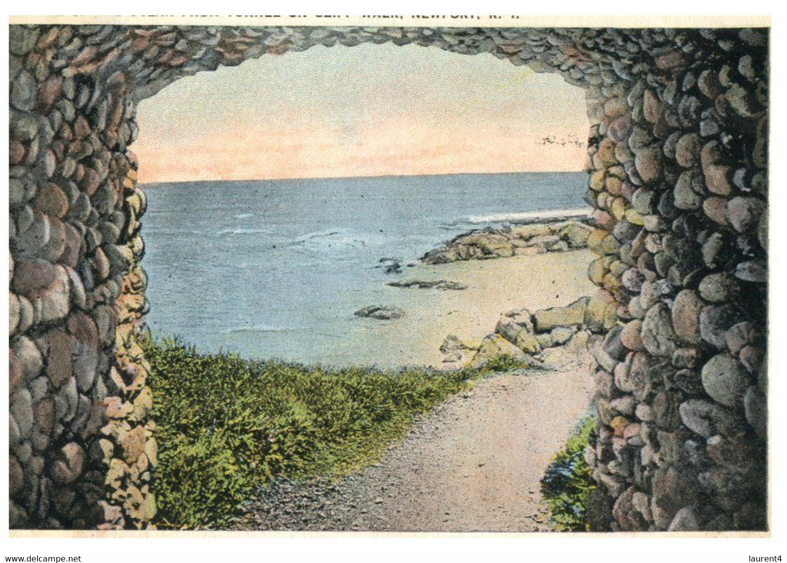 (SS 27) Very Old - USA - Newport Rhode Island - Glimpse Of The Ocean From Tunnel On Cliff Walk - Newport