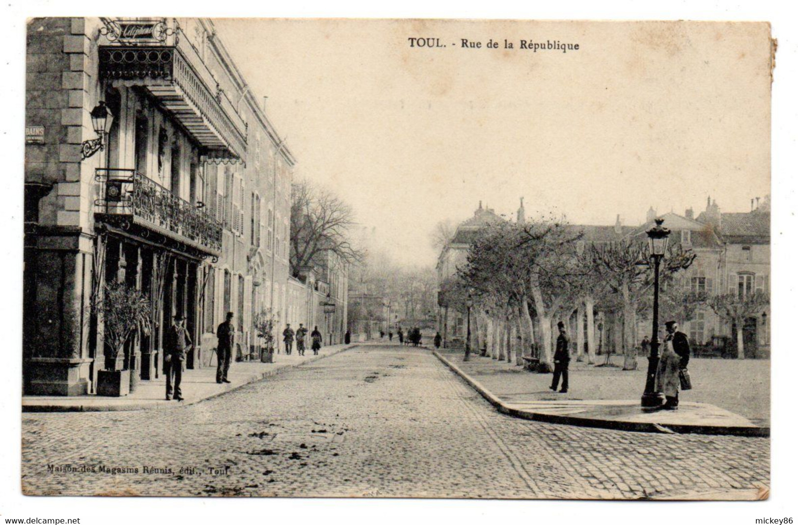 TOUL- -Rue De La République ( Animée).........à Saisir - Toul