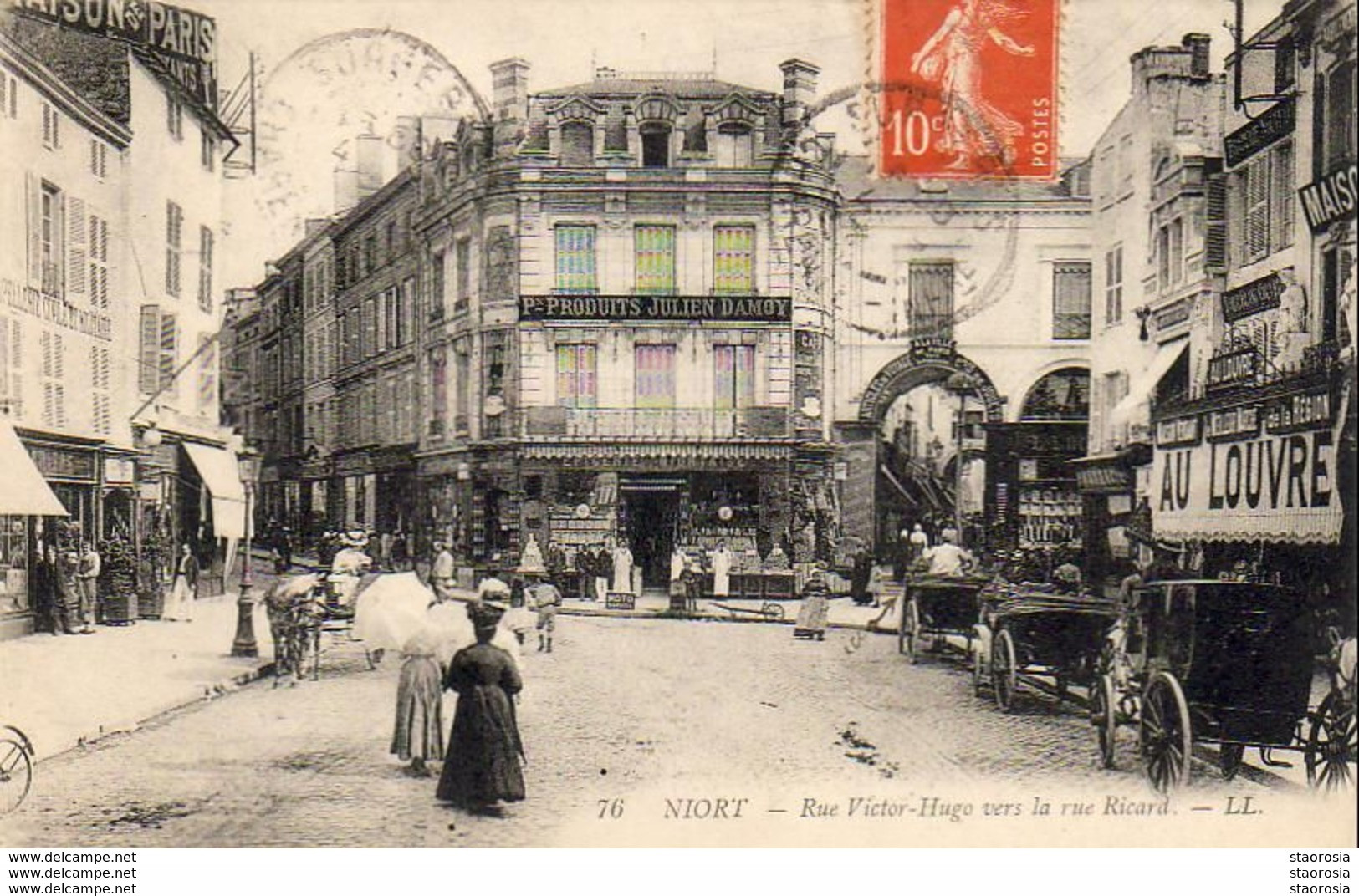 D79  NIORT  Rue Victor Hugo Vers La Rue Ricard - Niort