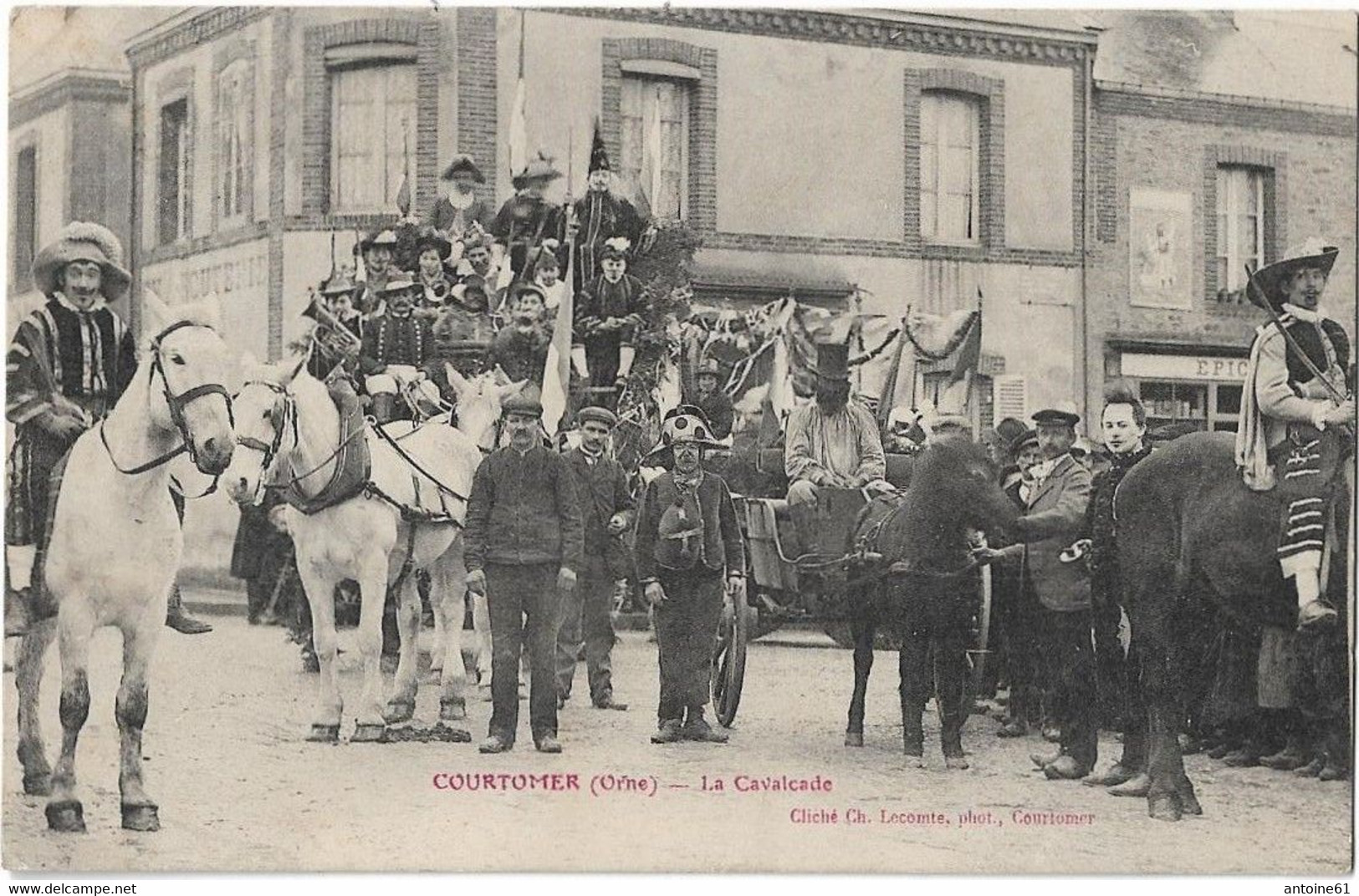 COURTOMER -- La Cavalcade - Courtomer