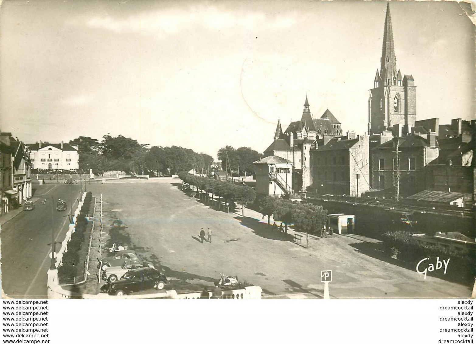 Photo Cpsm 35 REDON. Place De La République 1959 Pour Villepinte - Redon