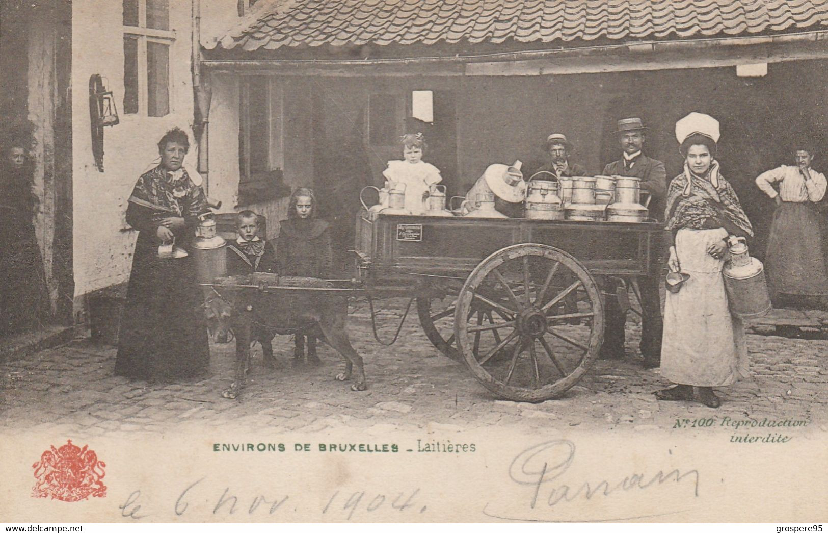 ENVIRONS DE BRUXELLES LAITIERES N°100 ATTELAGE CHIEN 1904 EDITEUR GRAND BAZAR ANSPACH - Petits Métiers