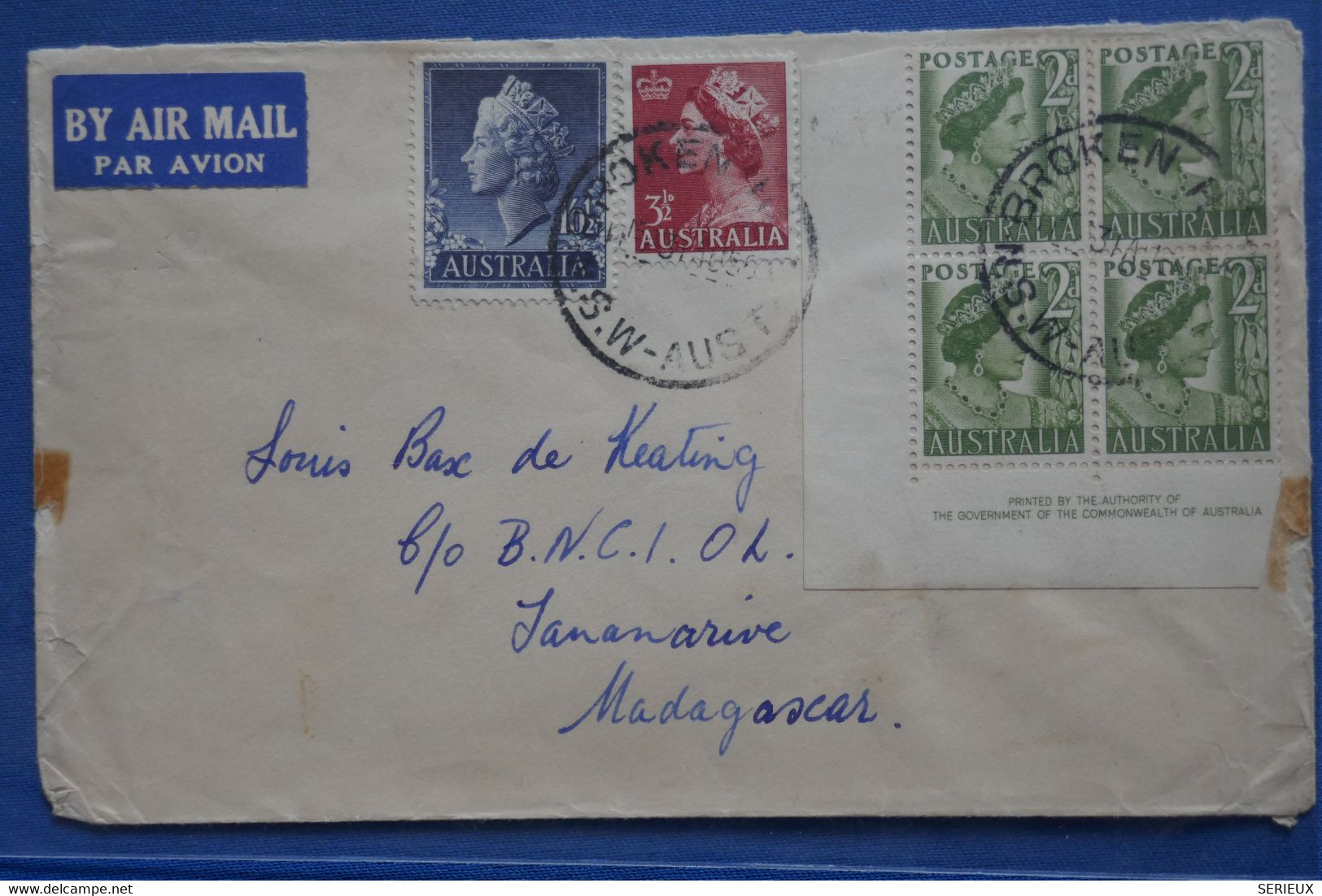 V12 AUSTRALIA BELLE LETTRE RARE 1956 PAR AVION BROKEN ... POUR MADAGASCAR+ BLOC ET BORD FEUILLE+ AFFRANCH. PLAISAN - Storia Postale