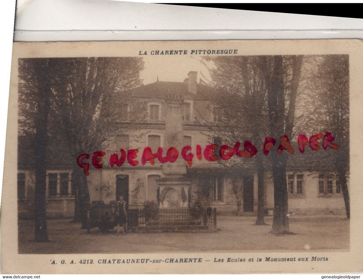 16- CHATEAUNEUF SUR CHARENTE - LES ECOLES ET LE MONUMENT AUX MORTS - ECOLE - CHARENTE - Chateauneuf Sur Charente