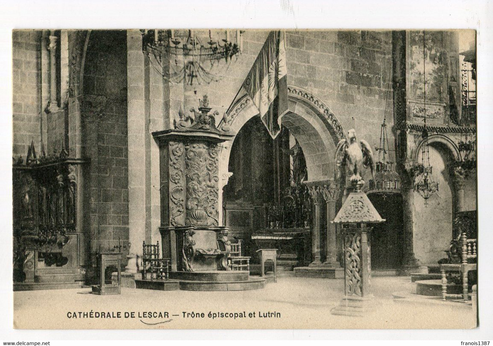 Ref 202 - Cathédrale De LESCAR - Trône épiscopal Et Lutrin - Lescar