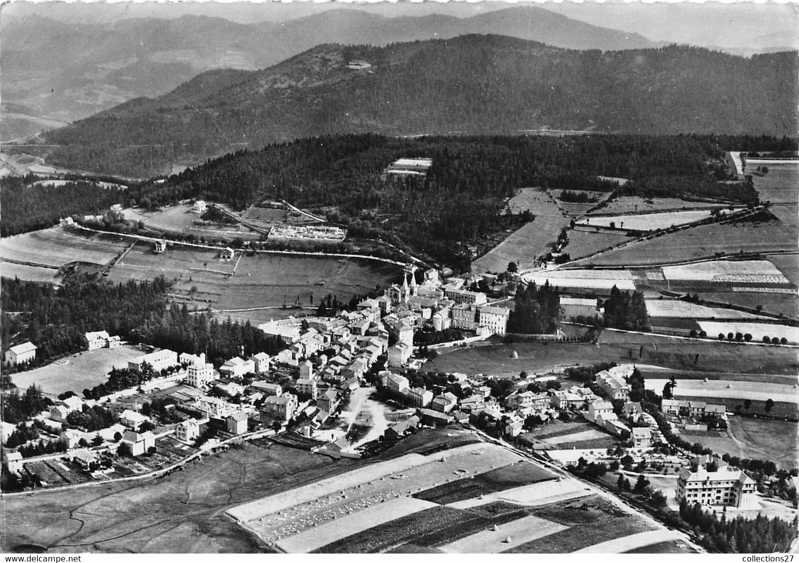 07-LA-LOUVESC- VUE GENERALE AERIENNE - La Louvesc