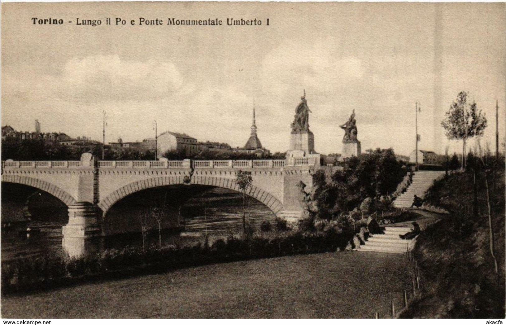 CPA AK TORINO Lungo Il Po E Ponte Monumentale Umberto ITALY (540550) - Bruggen