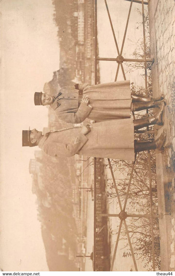 ¤¤  - ALLEMAGNE  - KOBLENZ  -  COBLENCE  -  Carte-Photo Militaire  - 2 Officiers Du "230" Devant Le Rhin En 1922 -  ¤¤ - Koblenz