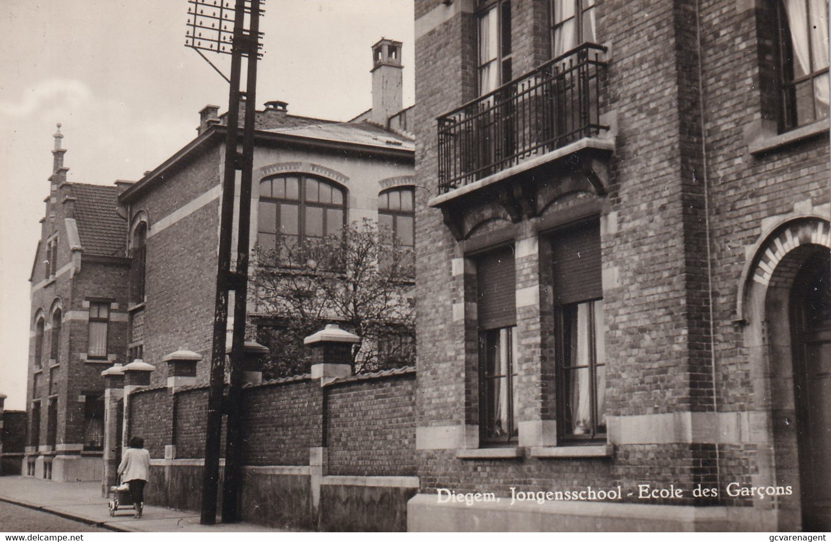 DIEGEM  JONGENSSCHOOL  - ECOLE DES GARCONS - Diegem