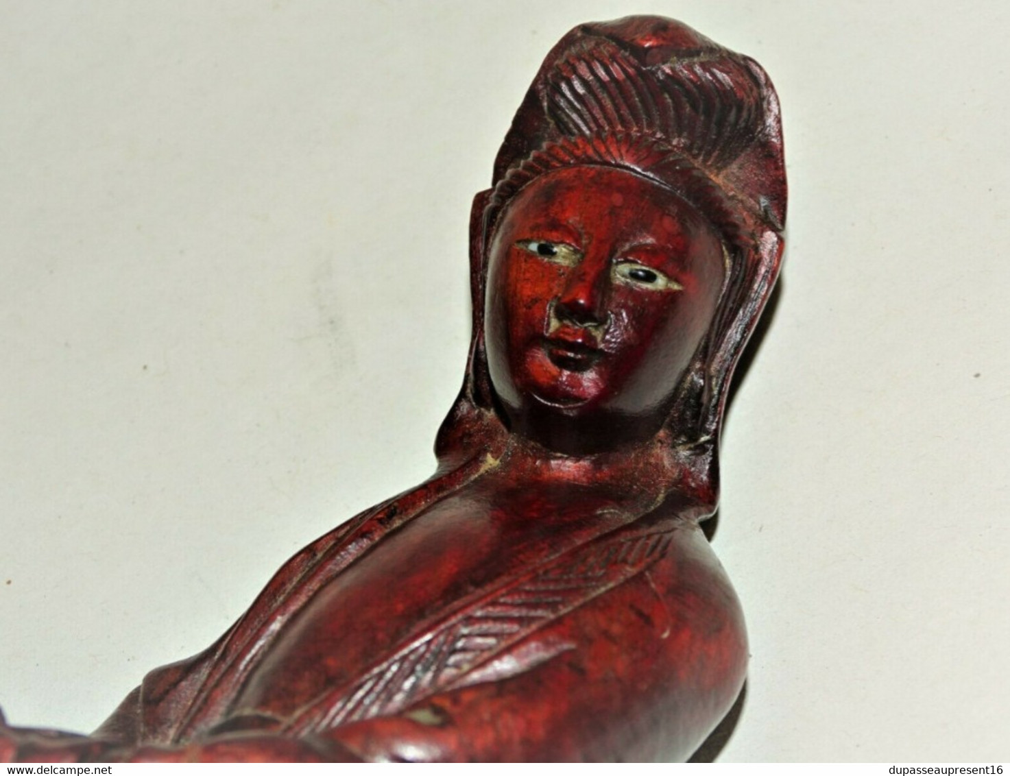 STATUETTE BOIS Gwanyin ASIE CHINE Yeux SULFURE Bois de couleur Rouge COLLECTION