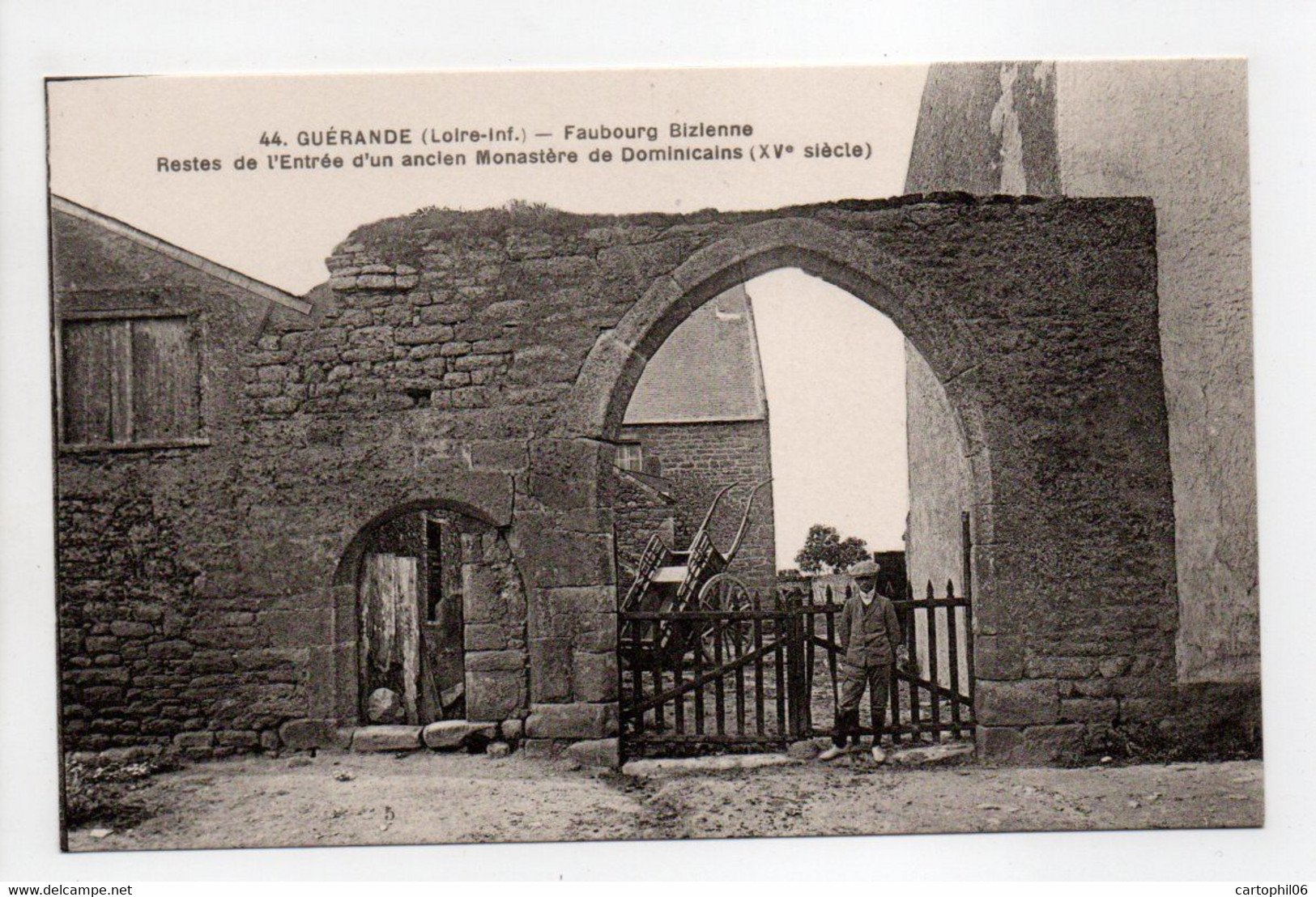 CPA GUÉRANDE (44) - Faubourg Bizienne - Restes De L'Entrée D'un Ancien Monastère De Dominicains - Edition Chapeau N° 44 - Guérande