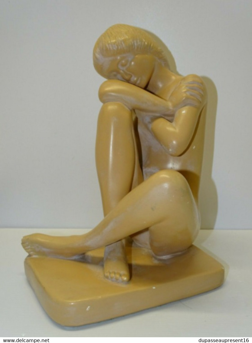 SUJET SCULPTURE PLATRE ANCIEN ART DECO FEMME NUE DENUDEE PLATRE PEINT NON Signé COLLECTION DECO VITRINE - Autres & Non Classés