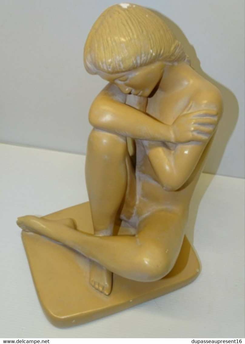 SUJET SCULPTURE PLATRE ANCIEN ART DECO FEMME NUE DENUDEE PLATRE PEINT NON Signé COLLECTION DECO VITRINE - Altri & Non Classificati