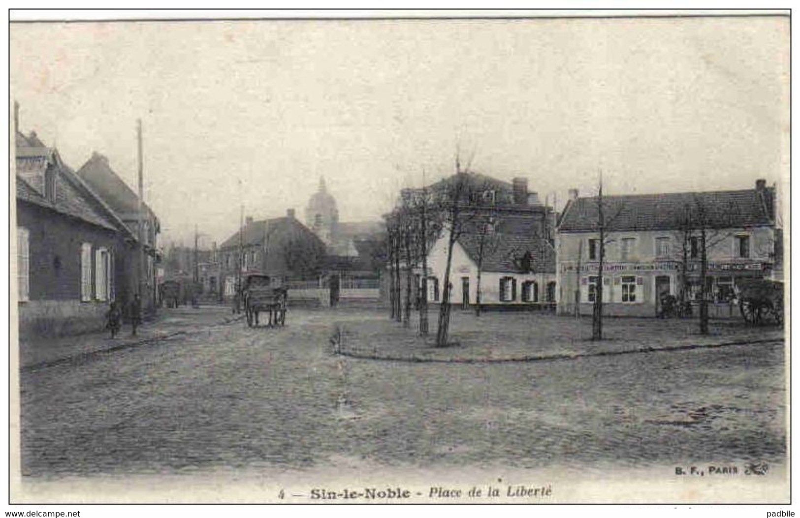 Carte Postale 59. Sin-le-Noble Etaminet épicerie  Mercerie  Place De La Liberté  Trés Beau Plan - Sin Le Noble