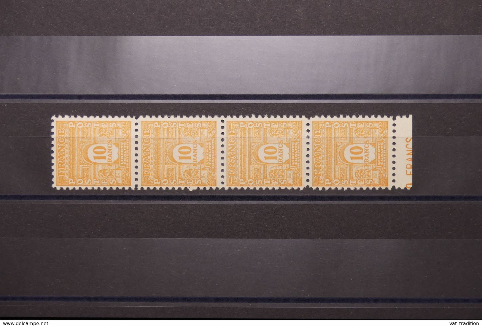 FRANCE - N° Yvert 629 En Bande De 4 Bord De Feuille Neufs ** - L 100581 - 1944-45 Arc Of Triomphe