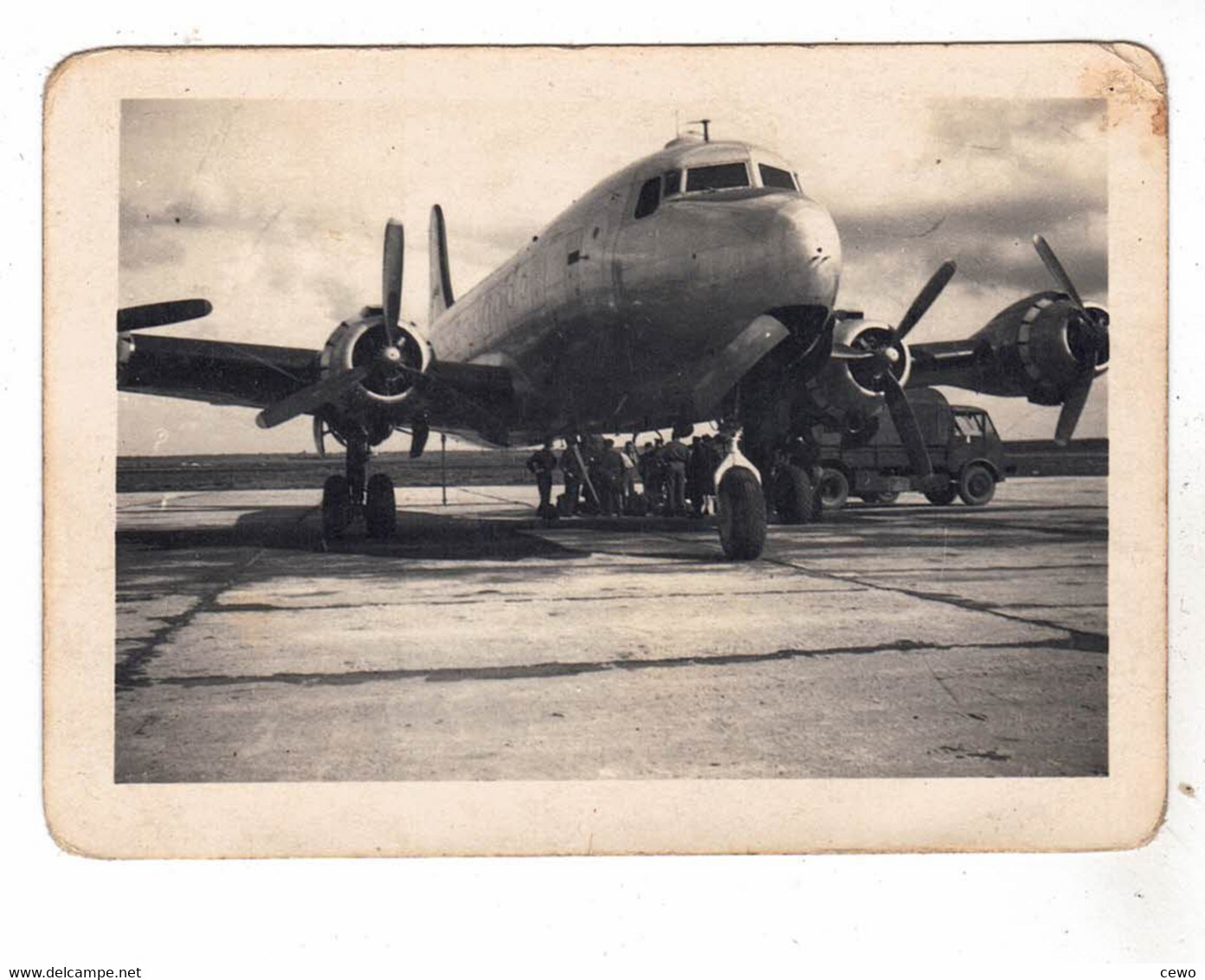 PHOTO  AVION  AVIATION DOUGLAS DC 4 DU GENERAL DE GAULLE OFFERT PAR LES AMERICAINS - Luftfahrt