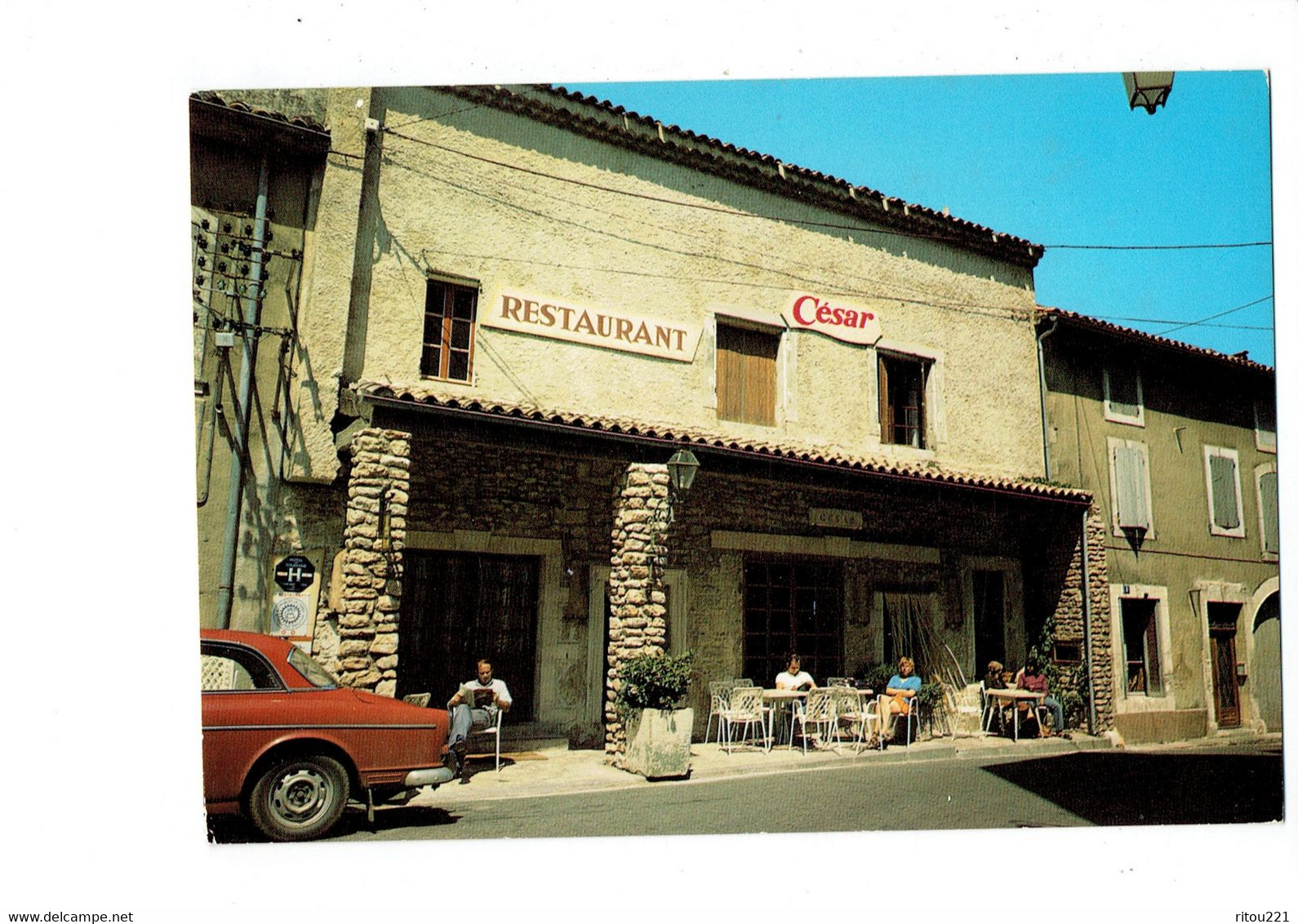 Cpm - 84 - BONNIEUX - Hôtel Restaurant CESAR Terrasse Animation - 5718 GAL - Voiture - Bonnieux