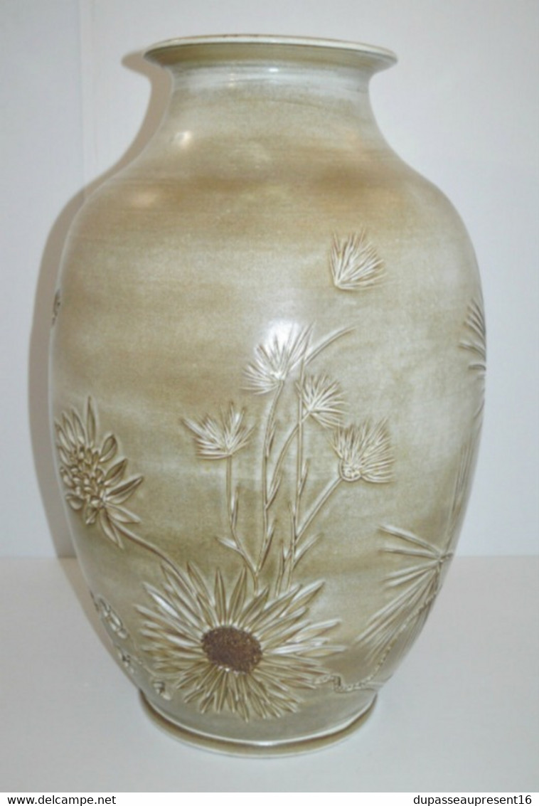 EXCEPTIONNEL TRES GRAND VASE GRES MODERNISTE de Huguette .BESSONE VALLAURIS 1950