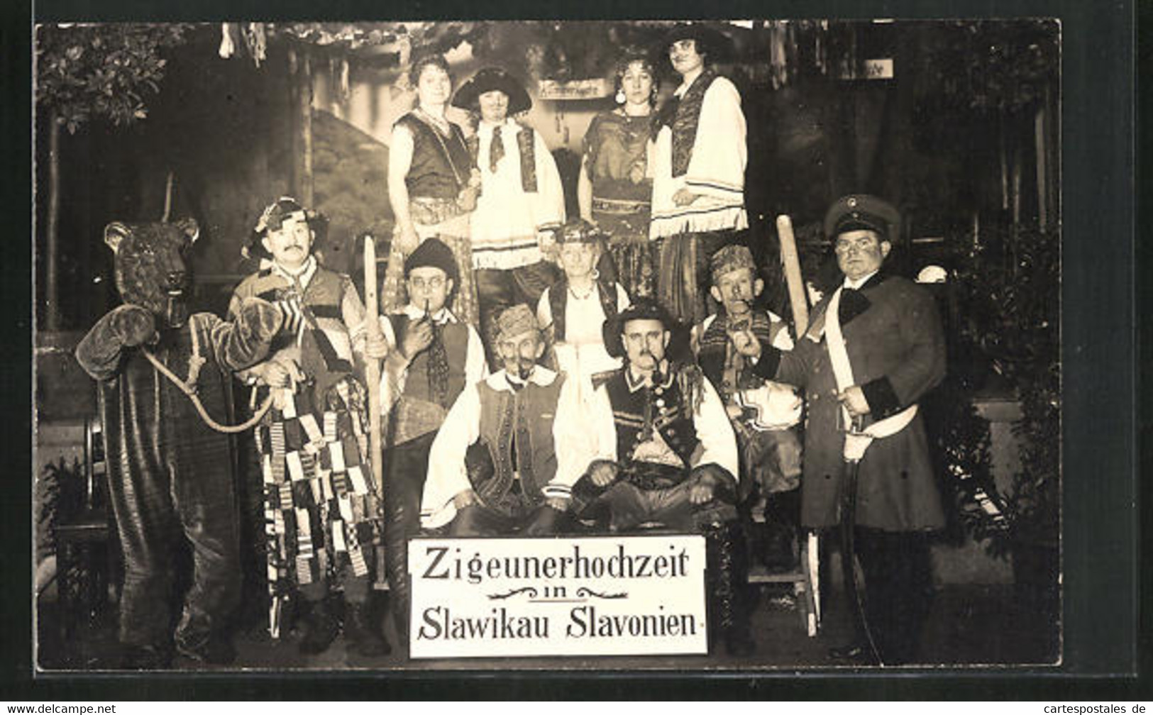 AK Zigeunerhochzeit In Slawikau, Kostümierte Teilnehmer Des Festes - Carnaval