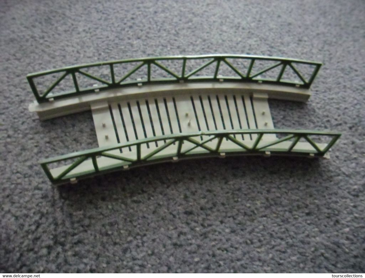 Pour Train HO 1/87 - Lot De 2 Pont Barrière Marque KIBRI - WEST GERMANY - Longueur 18 Cm Et 20 Cm - Decoración