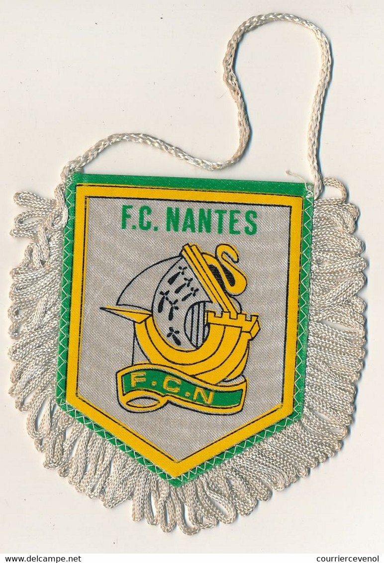 Football - FANION SPORTIF - F.C. NANTES - Bekleidung, Souvenirs Und Sonstige