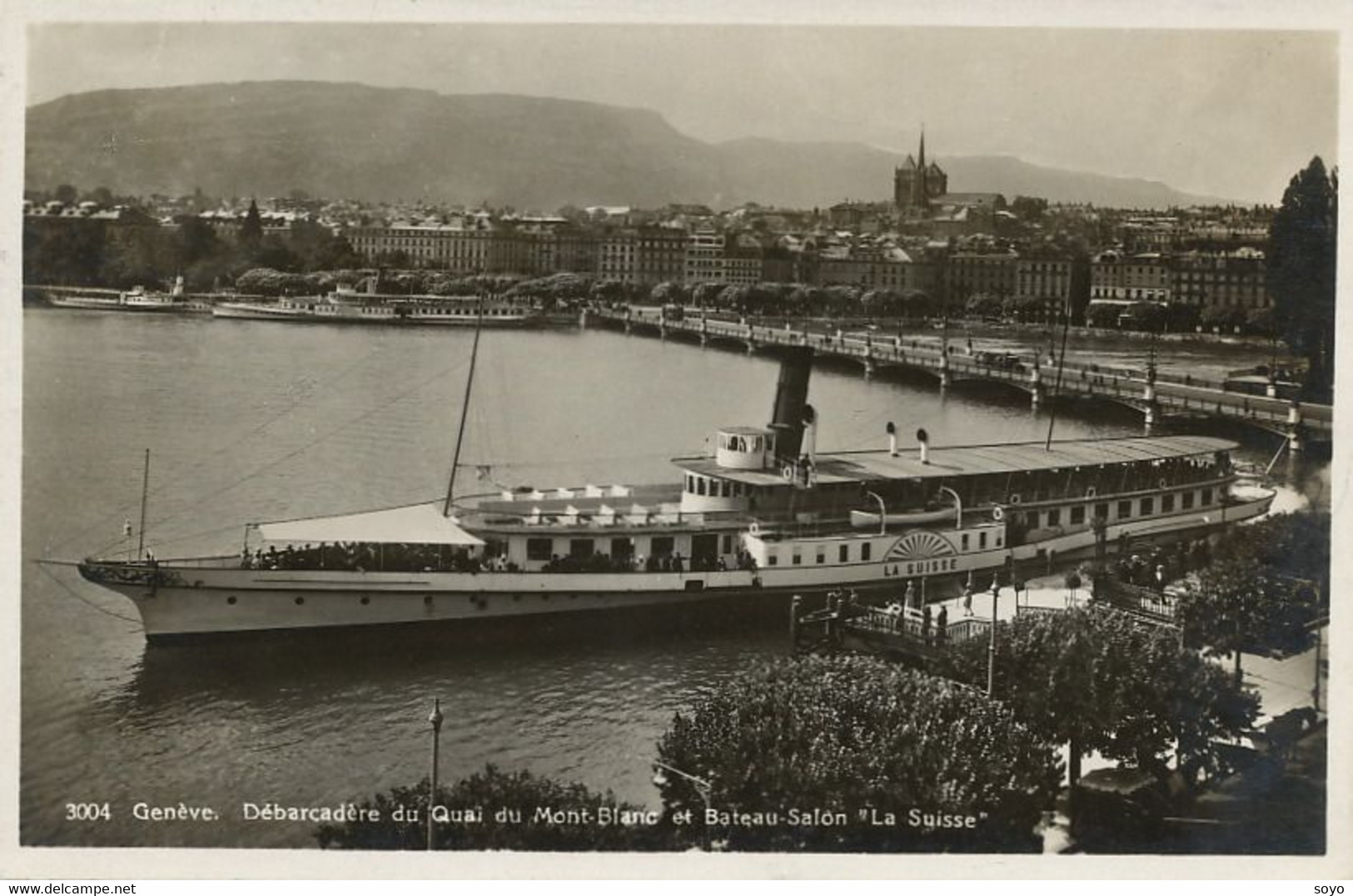 Real Photo Bateau Salon " La Suisse " Genève Paddle Boat  Georges Jaeger Envoi Versoix Vers Cosne Nièvre - Ferries