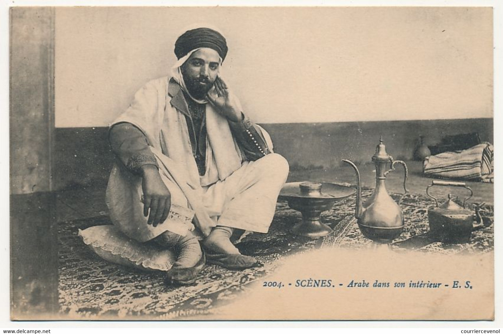 CPA - (Algérie) - Types - Arabe Dans Son Intérieur - Men