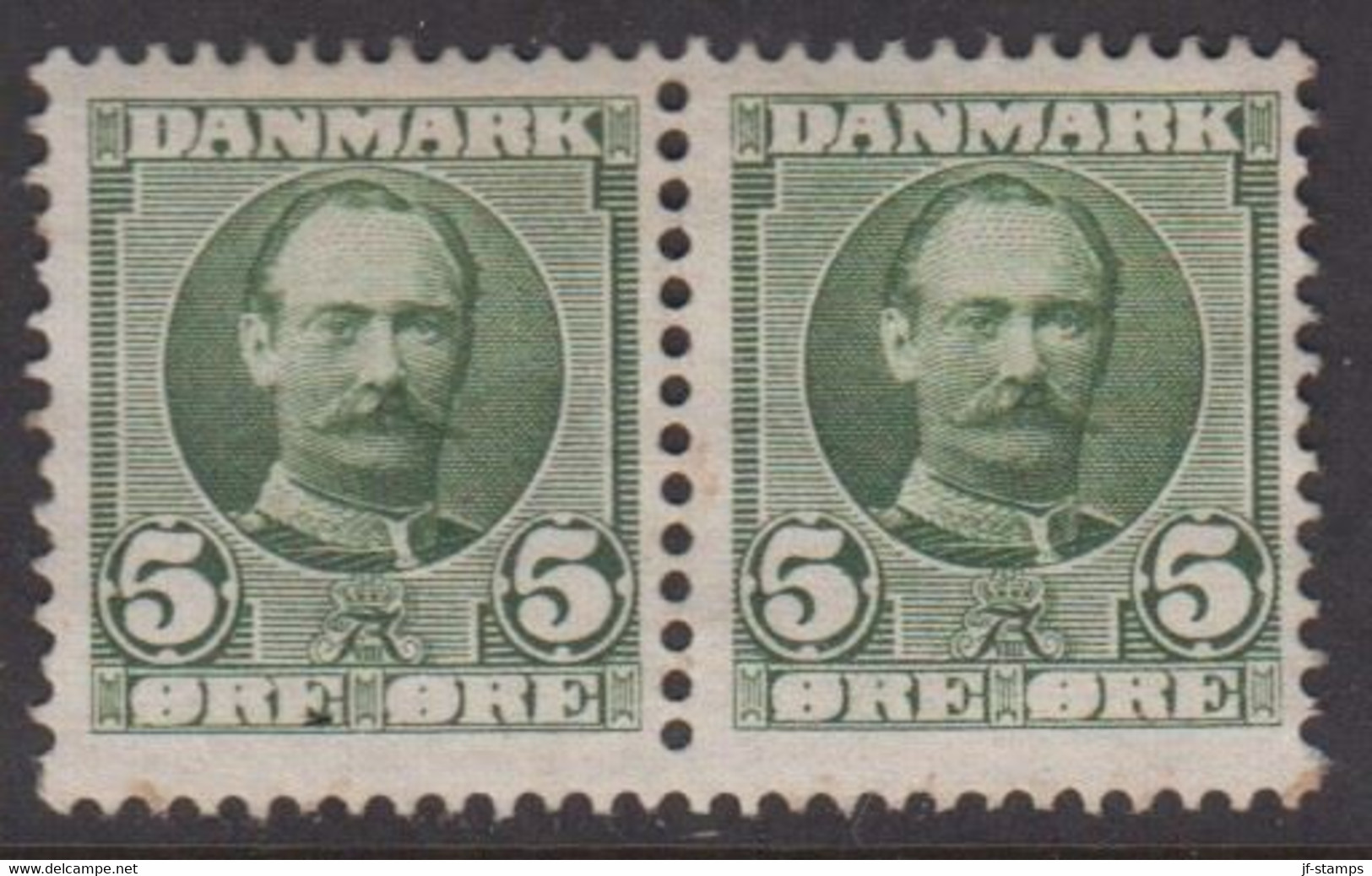 1907. King Frederik VIII. 5 Øre Green. Pair Never Hinged.  (Michel 53) - JF422214 - Nuevos