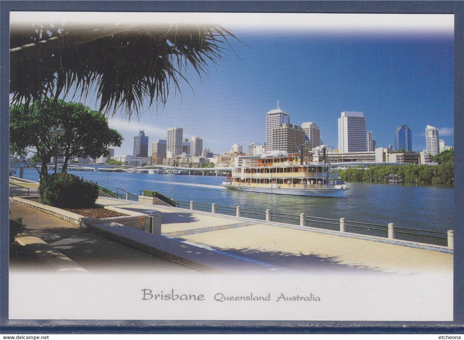 Brisbane, Vue Générale, Le Fleuve Brisbane Qui La Traverse Les Quais, Bateau De Croisière Australie, Carte Postale Neuve - Brisbane