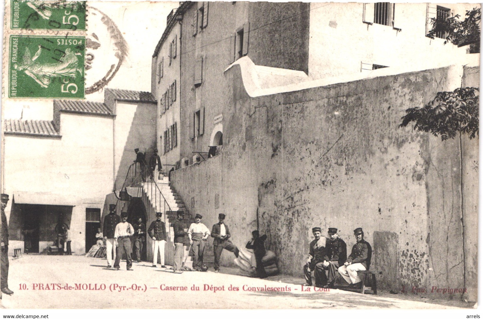 FR66 PRATS DE MOLLO - Fau 10 - La Cour De La Caserne Du Dépôt Des Convalescents - Animée - Belle - Andere & Zonder Classificatie