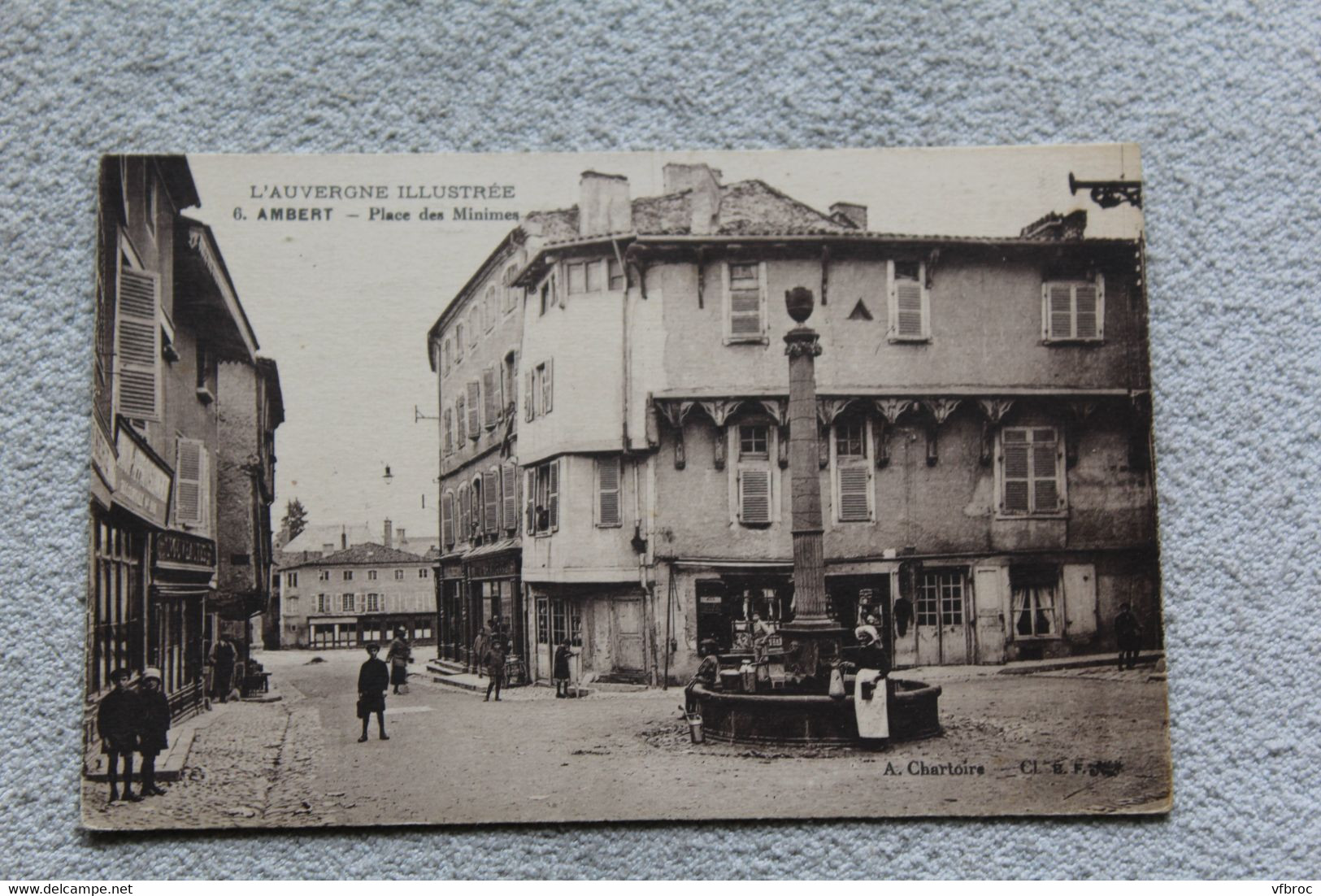 Ambert, Place Des Minimes, Puy De Dôme 63 - Ambert