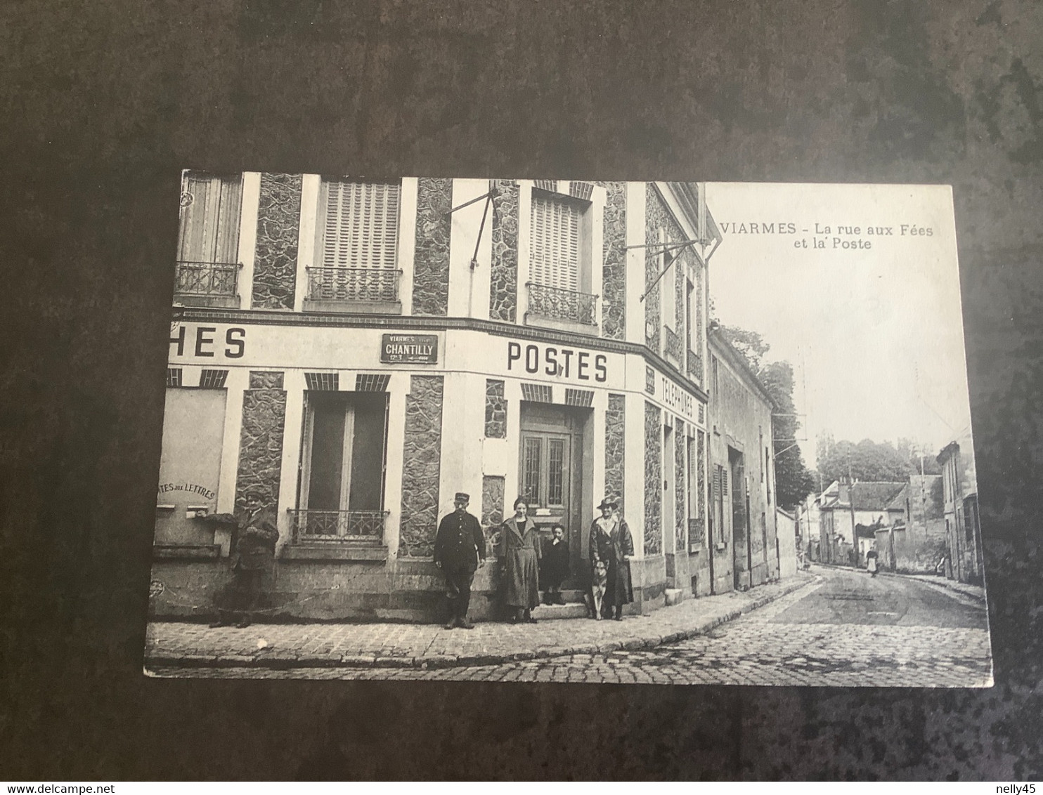 Carte Postale Viarmes La Rue Aux Fées Et La Poste - Viarmes