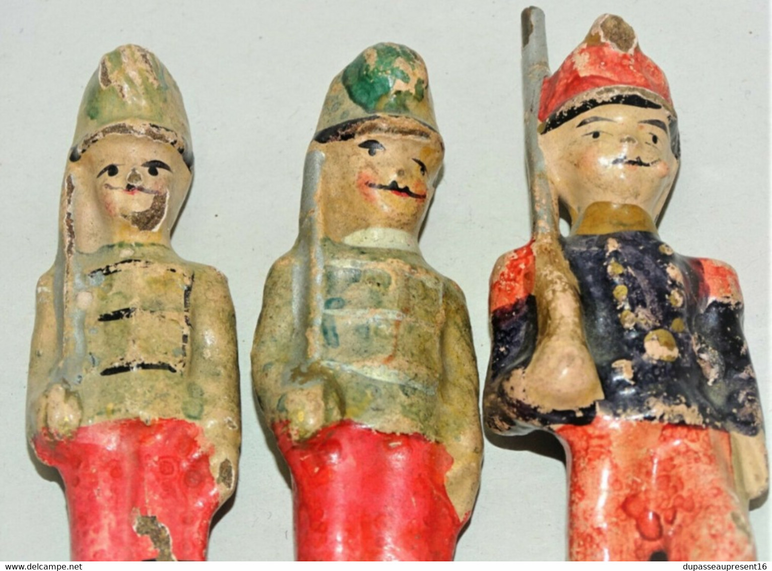 3 FIGURINES SOLDATS POILUS CARTON BOUILLI Début XXe JOUETS ANCIENS VIEUX JOUETS Jouets Anciens Militaria Poilu Piou Piou - Sonstige & Ohne Zuordnung