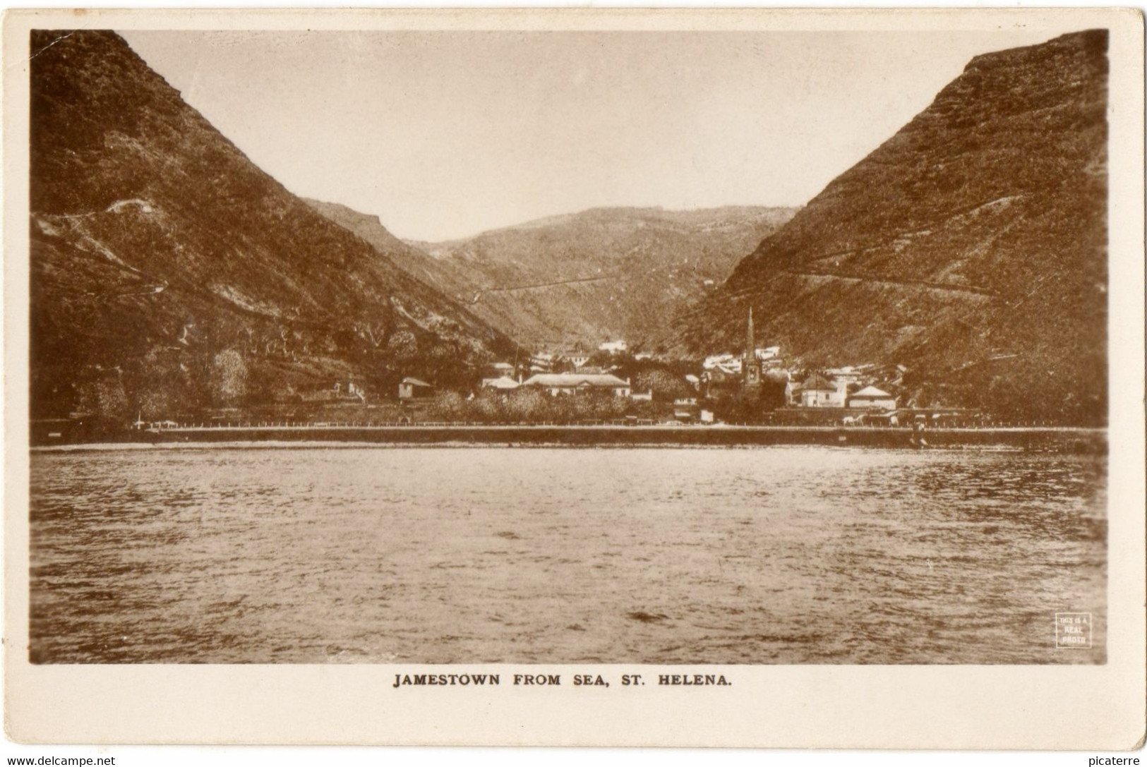 Jamestown From The Sea,St.Helena-Real Photograph - Sainte-Hélène