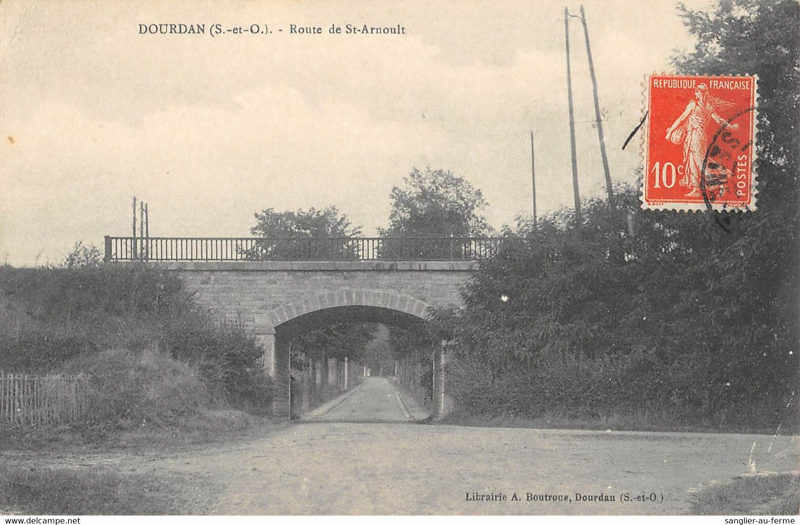 CPA 91 DOURDAN ROUTE DE SAINT ARNOULT (cpa Rare - Dourdan