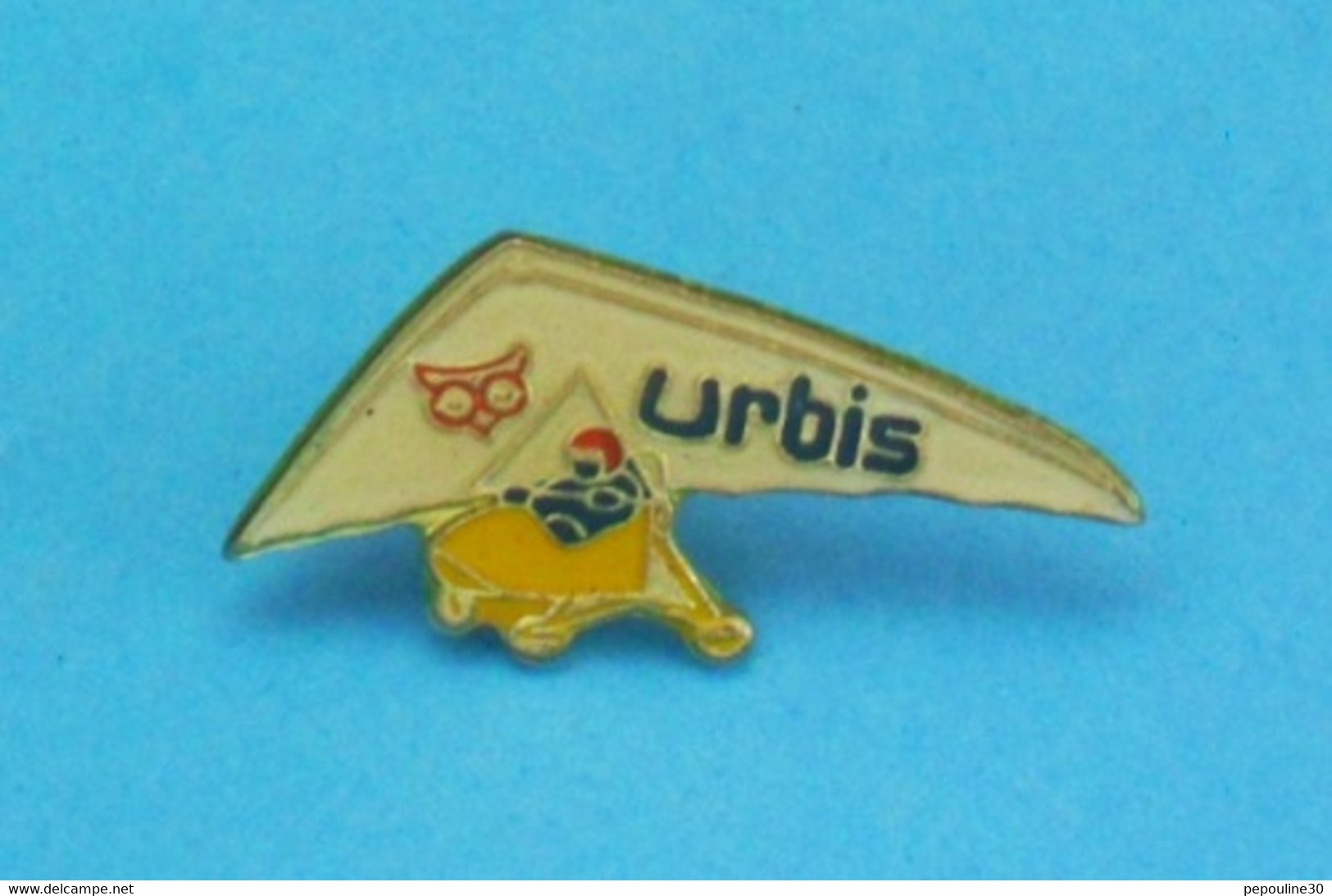 1 PIN'S //   ** ULM / PENDULAIRE / URBIS ** - Avions