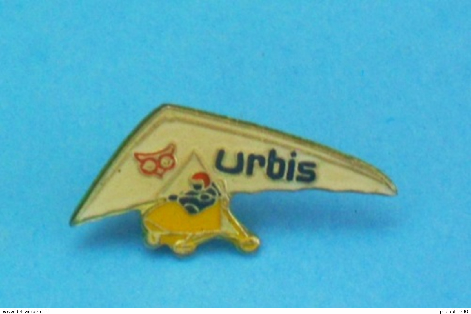 1 PIN'S //   ** ULM / PENDULAIRE / URBIS ** - Avions