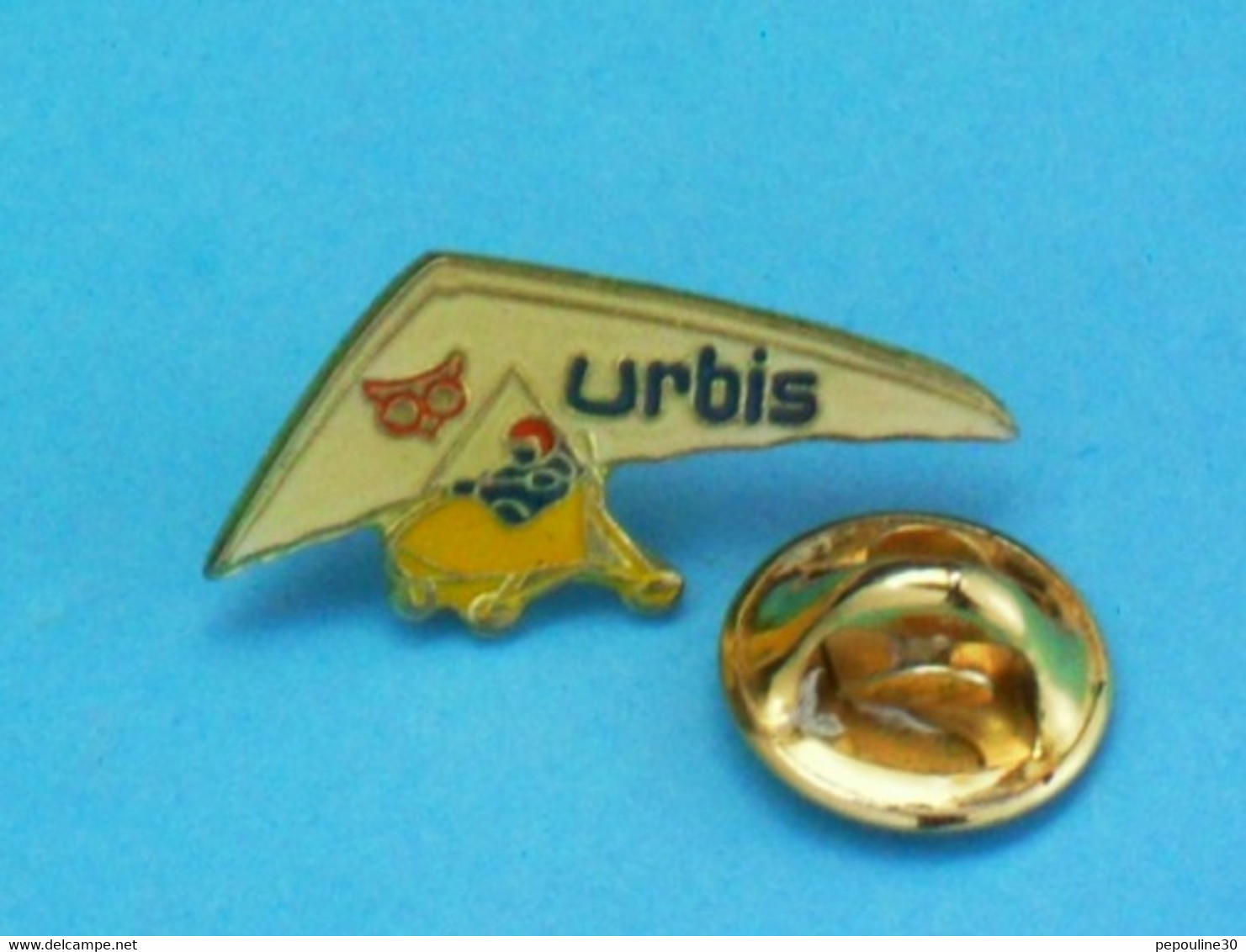 1 PIN'S //   ** ULM / PENDULAIRE / URBIS ** - Avions