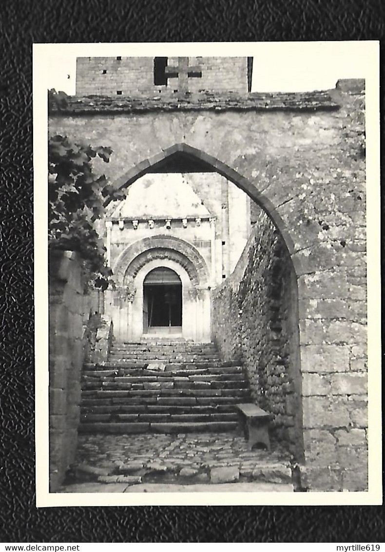 Photographie 11 X 9 Cm - Besse La Mouline - Eglise Saint-Martin - Dordogne - 24540 - 1952 - Luoghi