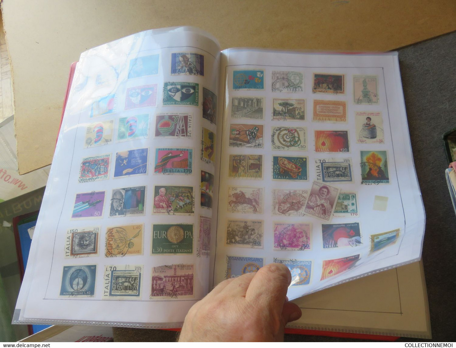 VRAC de timbres du monde ,, des jours de tri ,STRICTEMENT IMPOSSIBLE DE TOUT PHOTOGRAPHIER