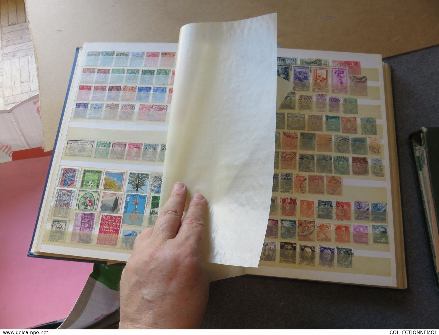 VRAC de timbres du monde ,, des jours de tri ,STRICTEMENT IMPOSSIBLE DE TOUT PHOTOGRAPHIER